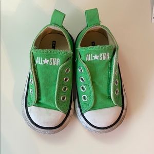 Super cute green converse All Star shoes
